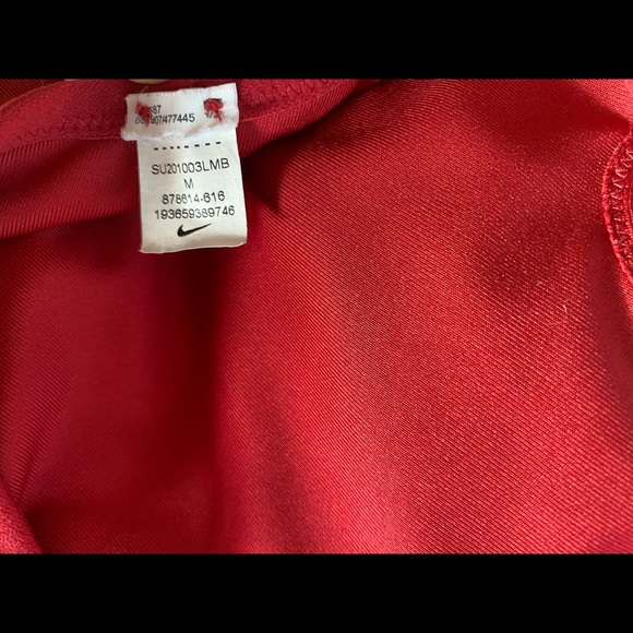 matching nike set - Picture 4 of 7